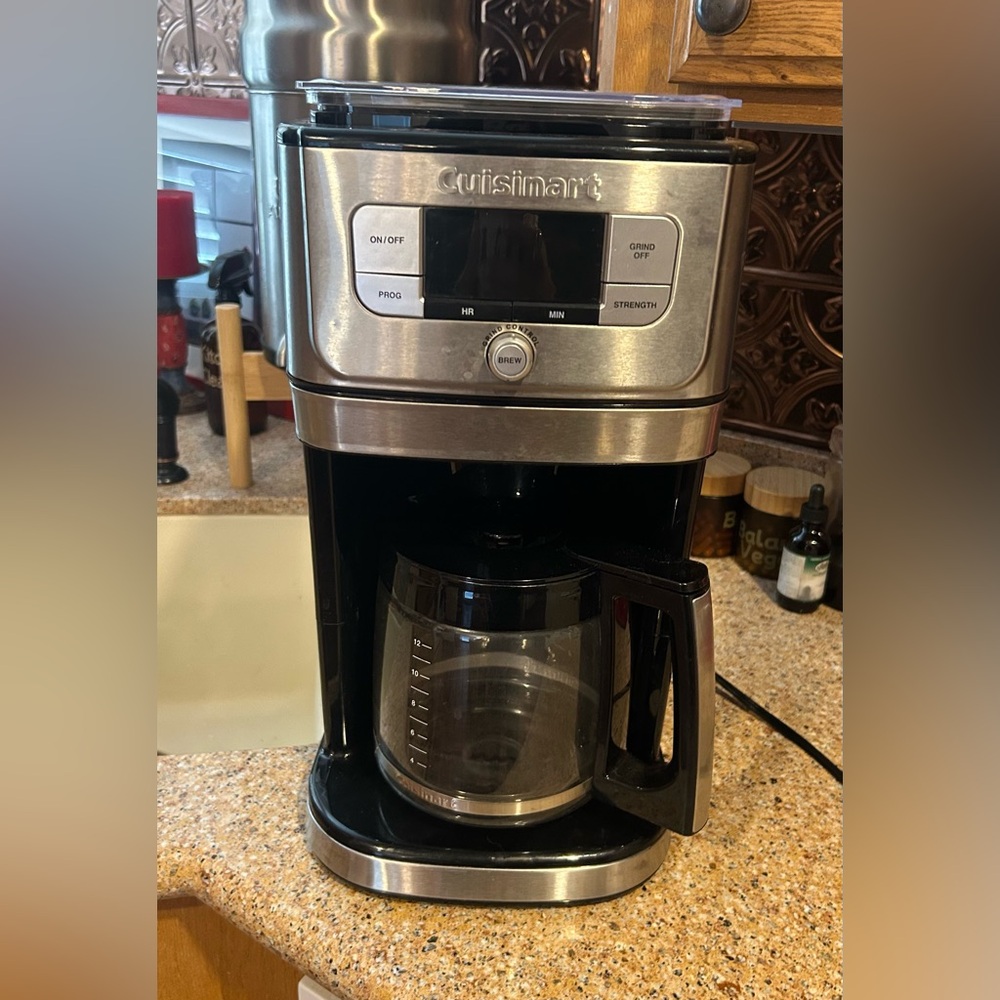 Cuisinart Automatic Grind & Brew 12 Cup Coffee Maker